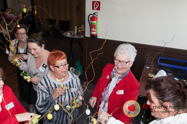 20150322 frans versteden fotografie - tilburginbeeld FRVE0804.jpg - eet met je hart lunch en creatieve workshop paastakken maken